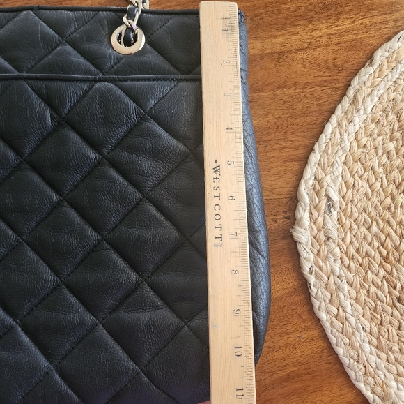 Morgan Taylor Quilted Chain Strap Shoulder Bag - Picture 5 of 8